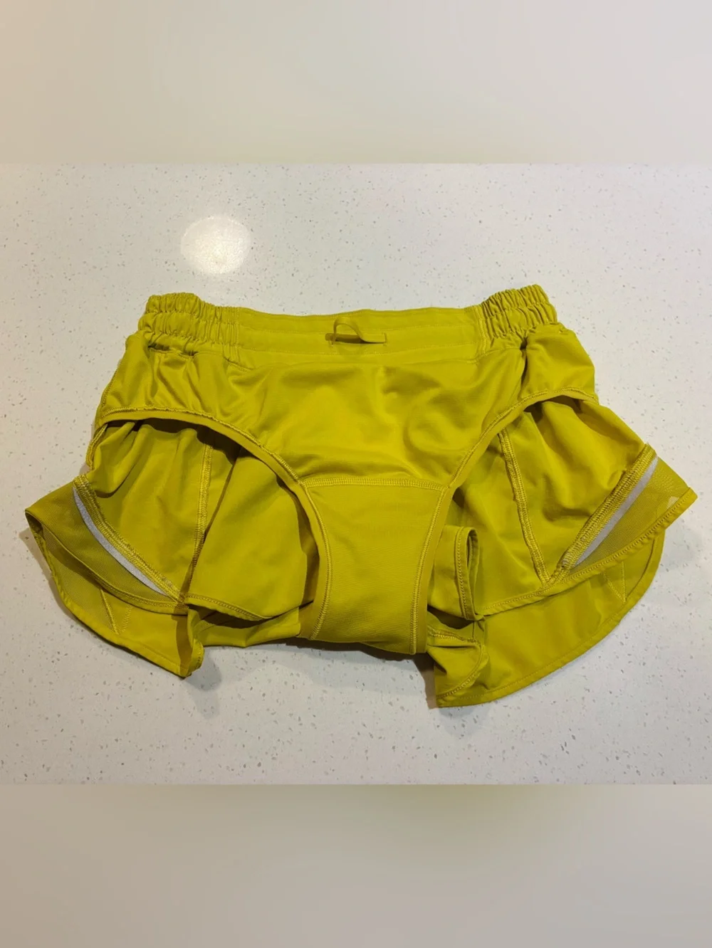 Lululemon Hotty Hot Short II *2.5